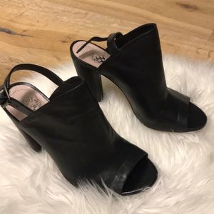 Vince Camuto leather heels toe booties size 6!